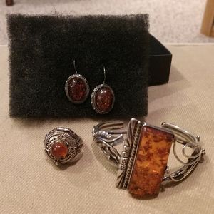 Amber 3 piece jewelry set